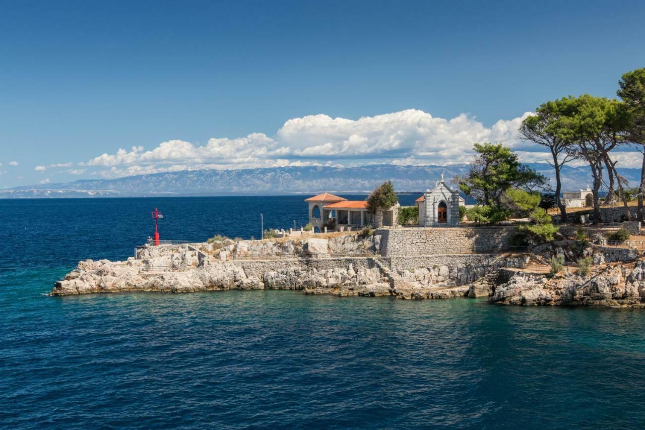 Mediterranes Ferienhaus M. Terrasse Вели-Лошинь Экстерьер фото